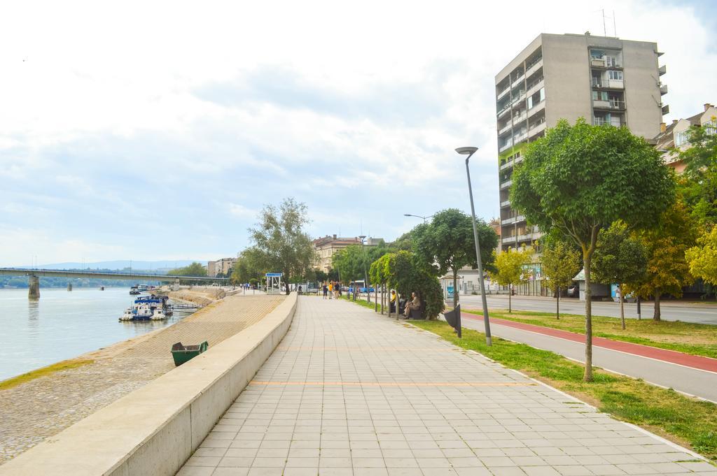 Apartment Riverside Gem Нови-Сад Экстерьер фото